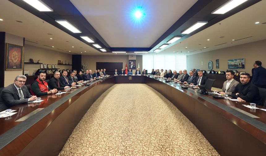 Gaziantep’te gençlerin beceri gelişimi masaya yatırıldı