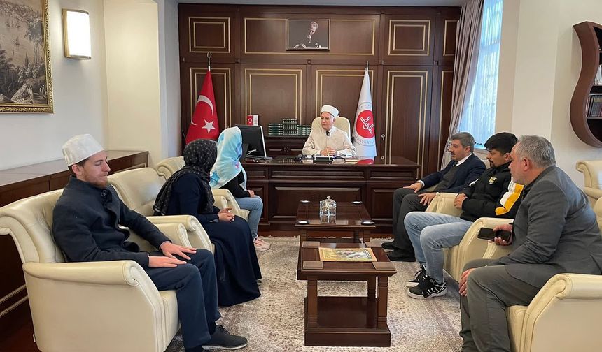 Kur’an-ı Kerim’den etkilendi müslüman oldu