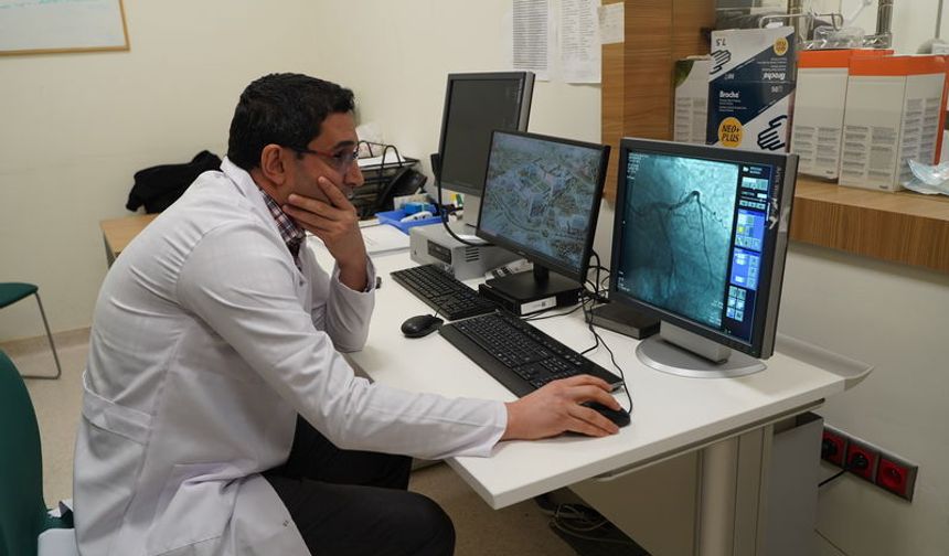 Sigarayı bırakanlarda kalp krizi riski yüzde yarı yarıya düşüyor