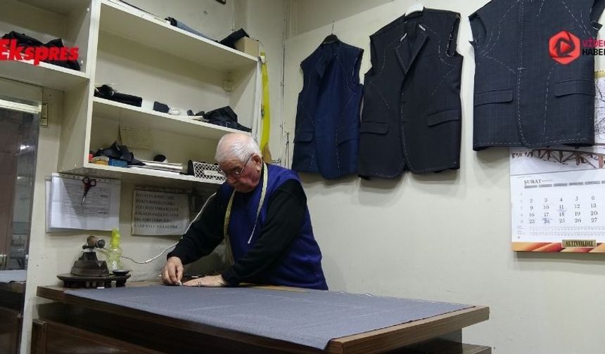 Yarım asırdır kumaşa hayat veriyor