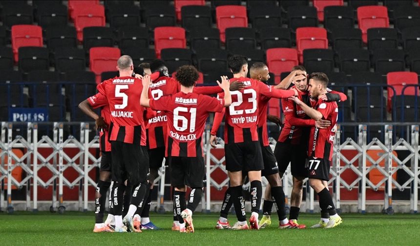 Gaziantep FK - Trabzonspor maçında İlk 11'ler belli oldu