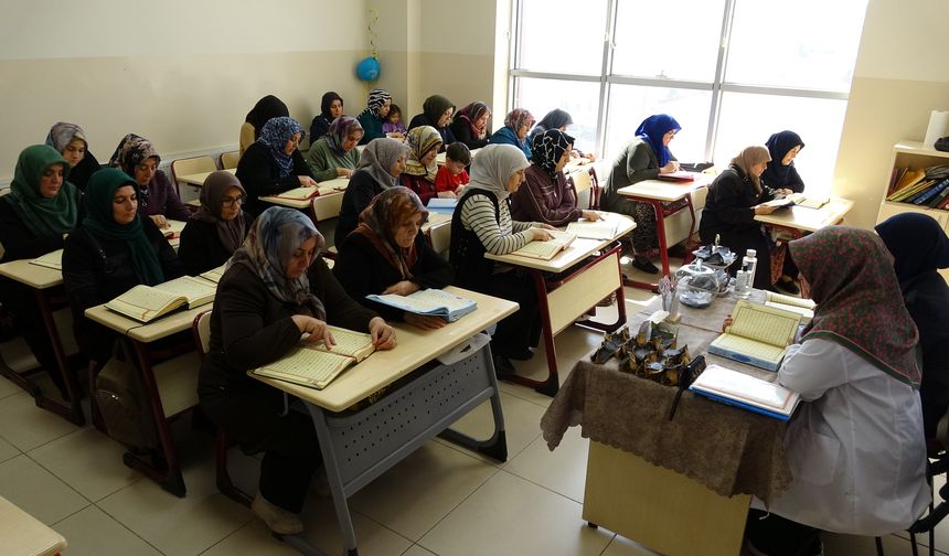 Gaziantep’te mukabele geleneğine kadınlardan büyük ilgi