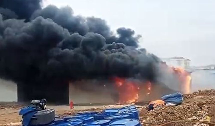 Kuzey şehir TOKİ konutları inşaat şantiyesinde korkutan yangın