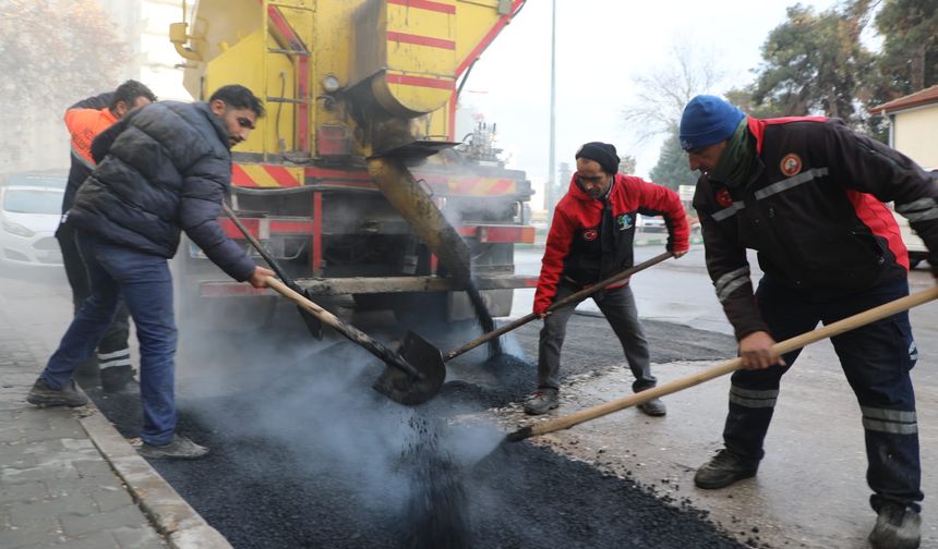 Nizip’te asfalt yenilelme seferberliği