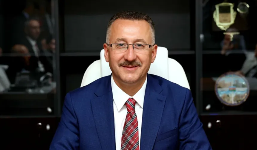 Ak Parti o başkanı ihraç ediyor!