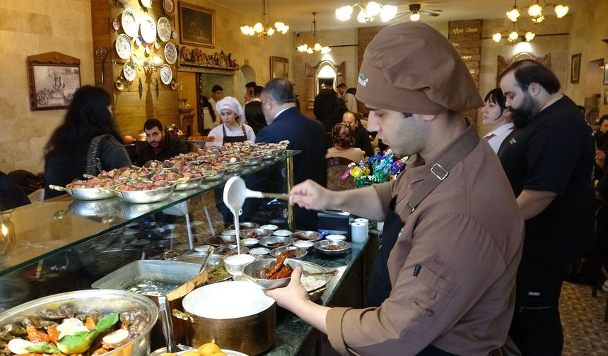Gaziantep’te Bayram Sofraları Lezzet Tutkunlarını Büyüledi