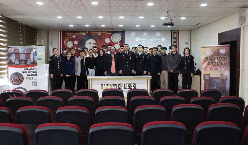Gençlere Jandarma Mesleği Anlatıldı