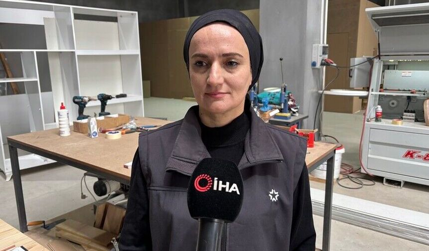 Deprem sonrası hayata sarıldı, mobilya ustası oldu