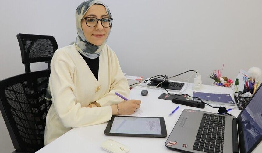 Uzmandan Akne Tedavisi Uyarısı