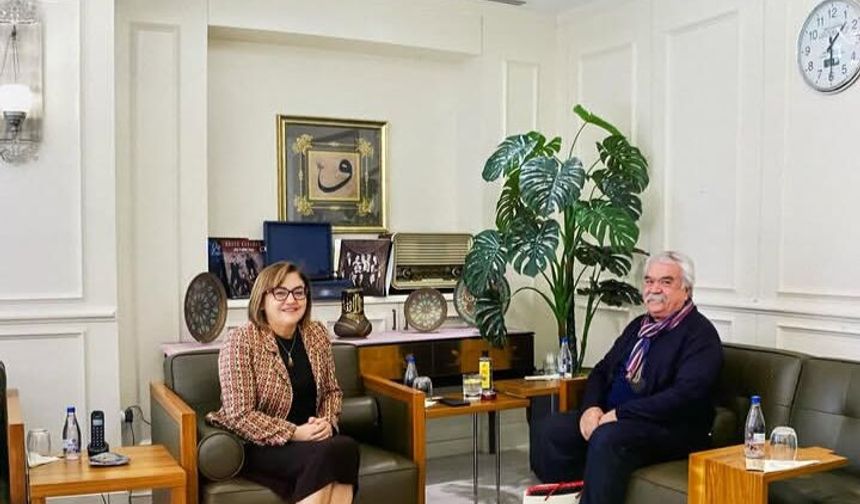 Fatma Şahin’in kıyafetlerini kim tasarlıyor?