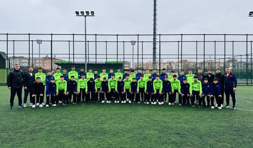 Şehitkamil Belediyespor şampiyonluğa uğurlandı