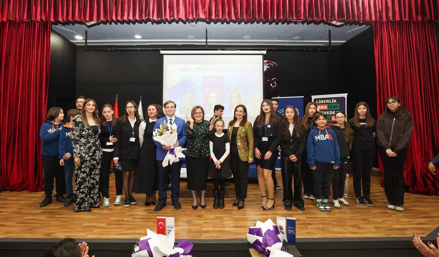 Kadın Liderler Öğrencilerle Buluştu