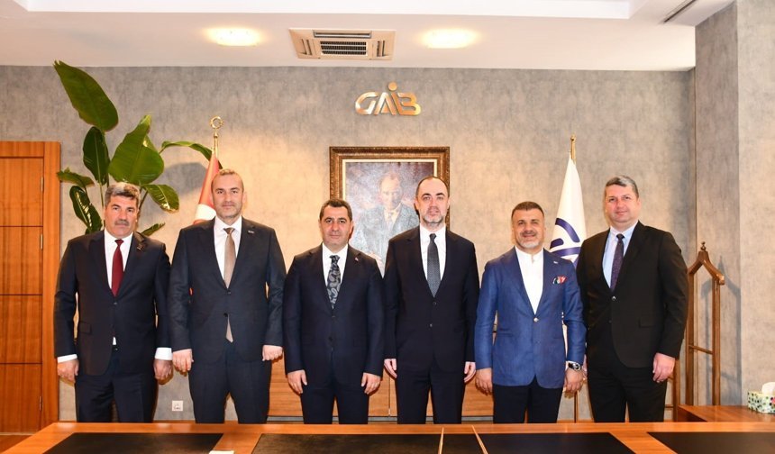 Milletvekili Bozgeyik ihracatçılarla buluştu