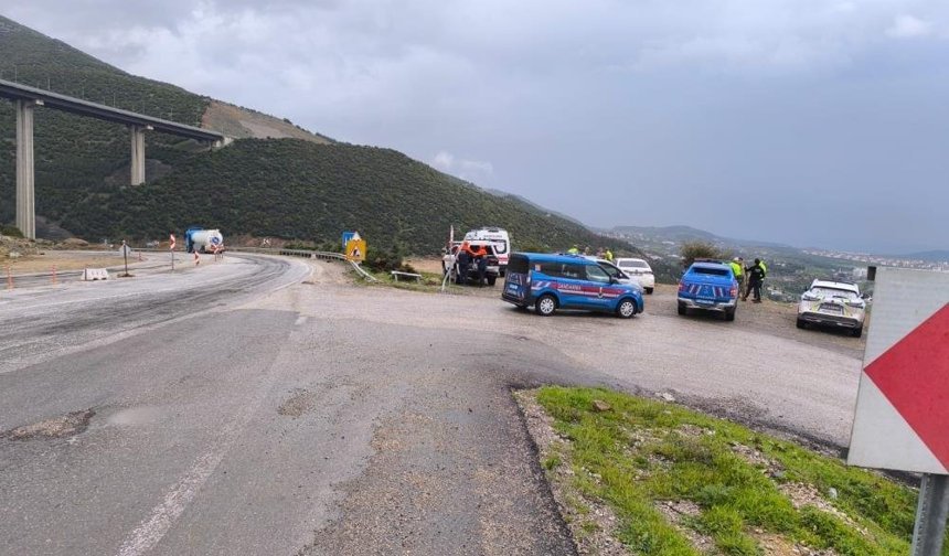 Gaziantep’te otomobil uçuruma yuvarlandı