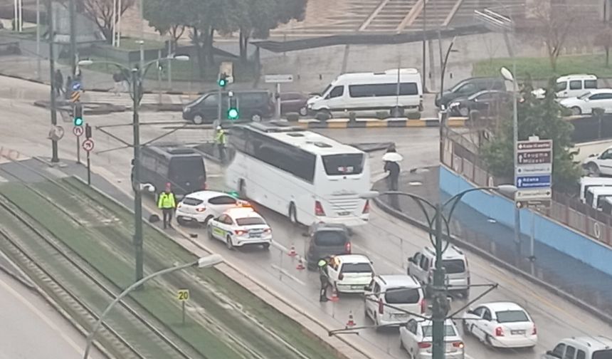 Şehitkamil’de tramvay caddesinde kaza