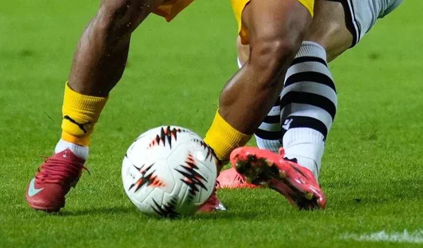 Kayserispor evinde Fenerbahçeyi ağırlıyor