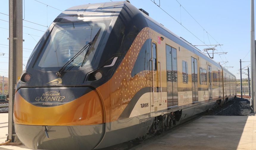 Yerli ve milli trenler raylar ile buluşmak üzere