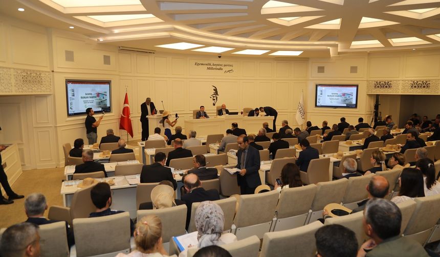 Çiftçi günü mecliste polemiğe dönüştü