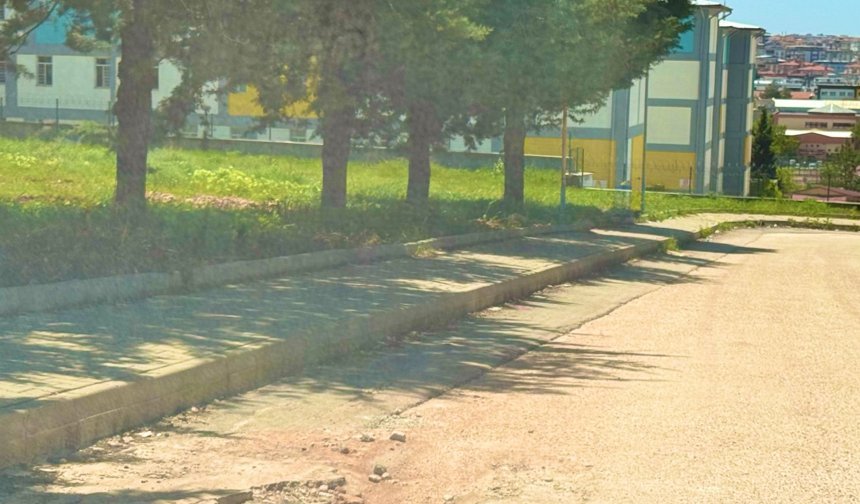 GAÜN’ün yolları köstebek yuvasına döndü
