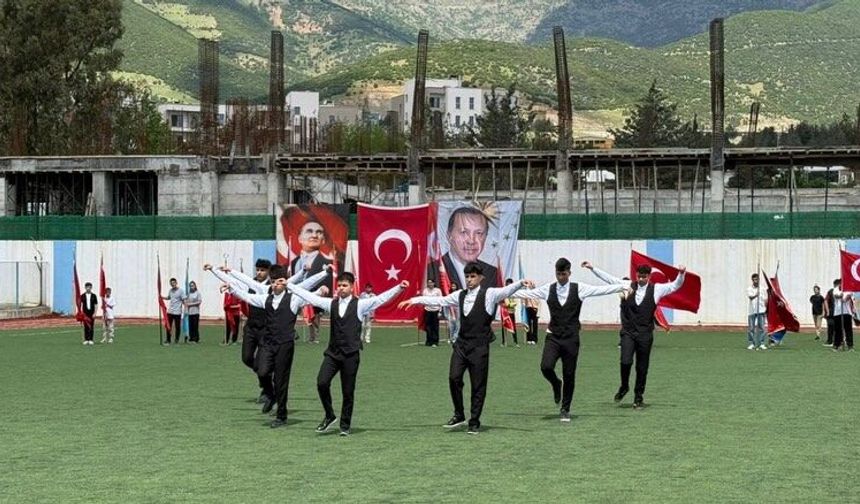 Gaziantep’in ilçelerinde 19 Mayıs coşkuyla kutlandı