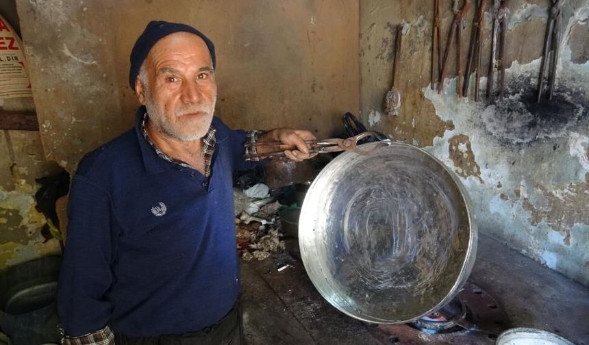 55 Yıllık kalaycı ustası çırak bulamıyor