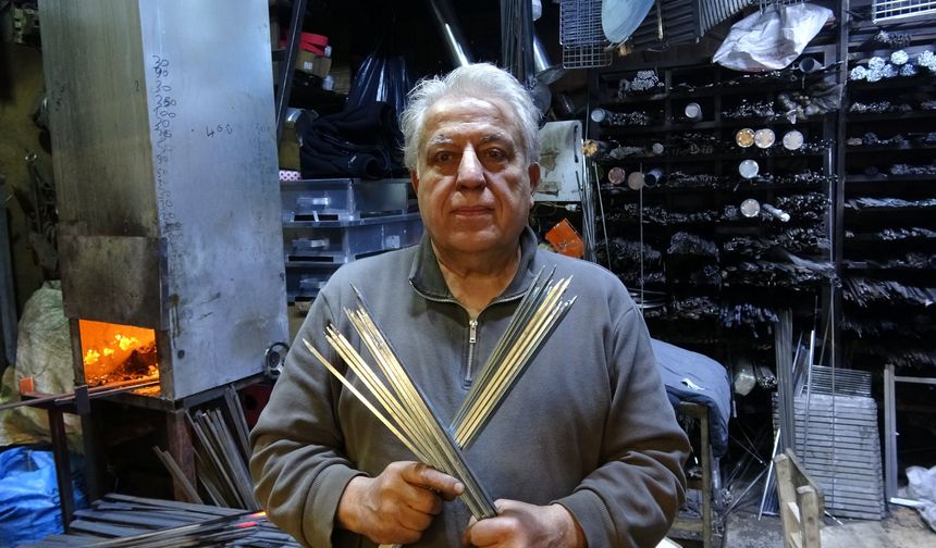 Gaziantep’te bayram öncesi kebap şişi yoğunluğu