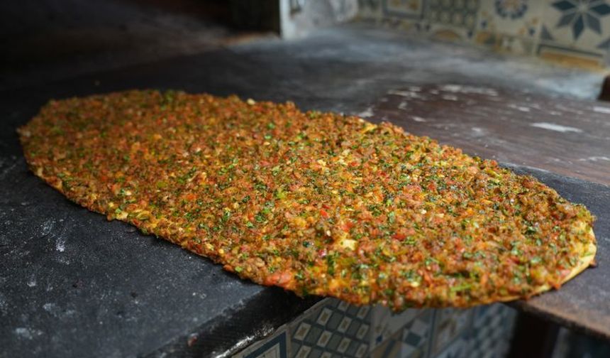 Gaziantep lahmacunu turistlerin gözdesi oldu