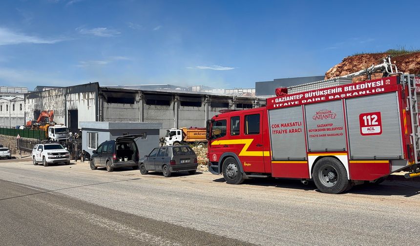 Mobilya fabrikasında çıkan yangın kontrol altına alındı