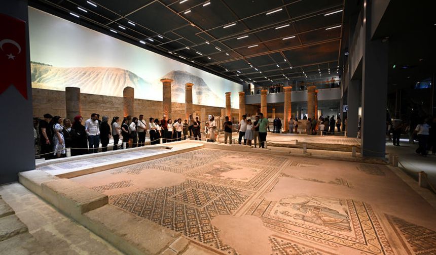 Zeugma Mozaik Müzesi bayramda doldu taştı