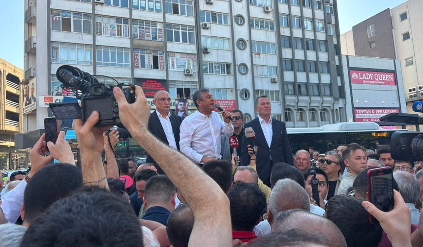 Özgür Özel Gaziantep’te çoşkuyla karşılandı