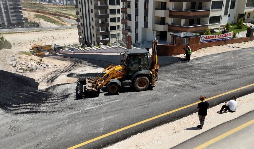 Gaziantep'te yol yenileme çalışmaları devam ediyor