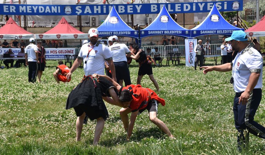 Gaziantep'te Aba Güreşi Türkiye Şampiyonası tamamlandı