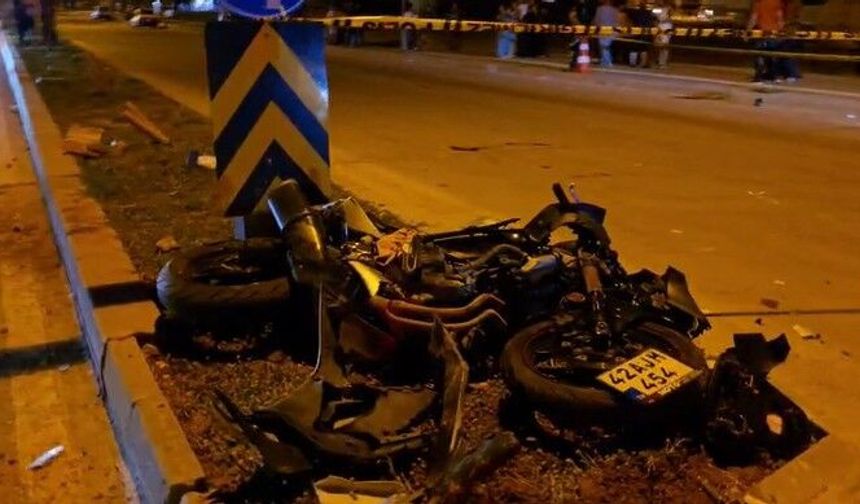 Gaziantep'te motosikletler çarpıştı, ortalık karıştı