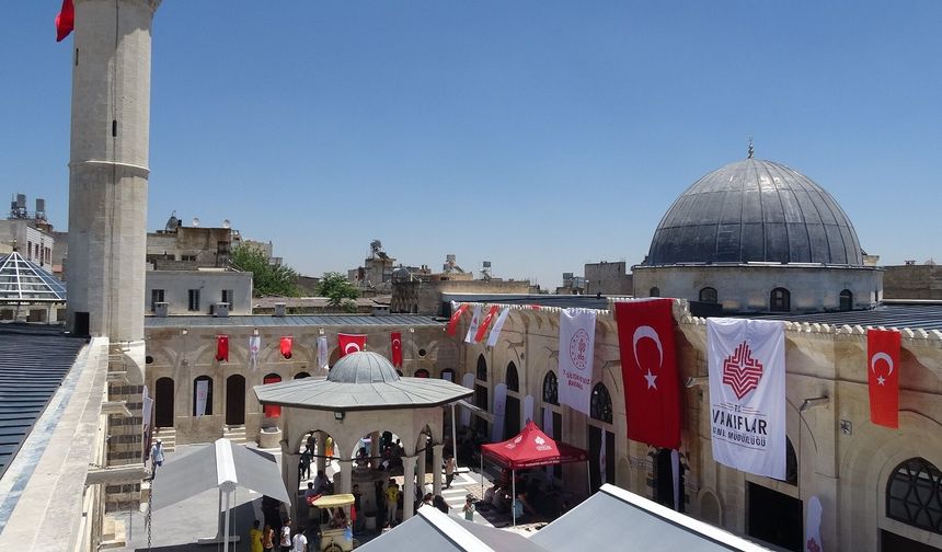Kilis’te deprem hasarlı tarihi camiler ibadete açıldı