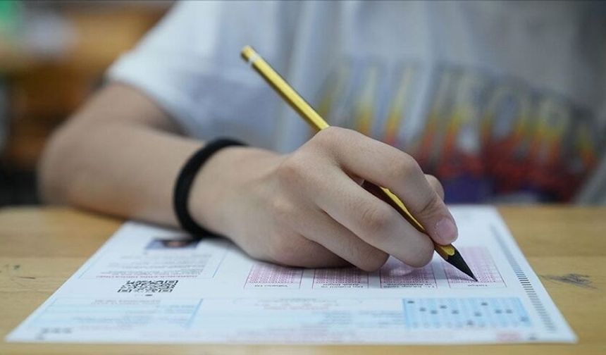 YKS soru kitapçıkları ve sınav evrakı 81 ile gönderildi
