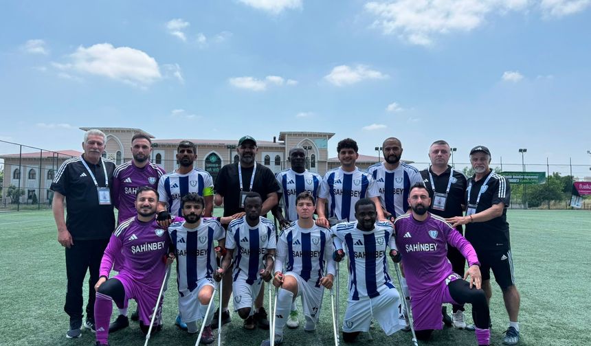 Şahinbey Ampute Futbol Takımı şampiyon oldu