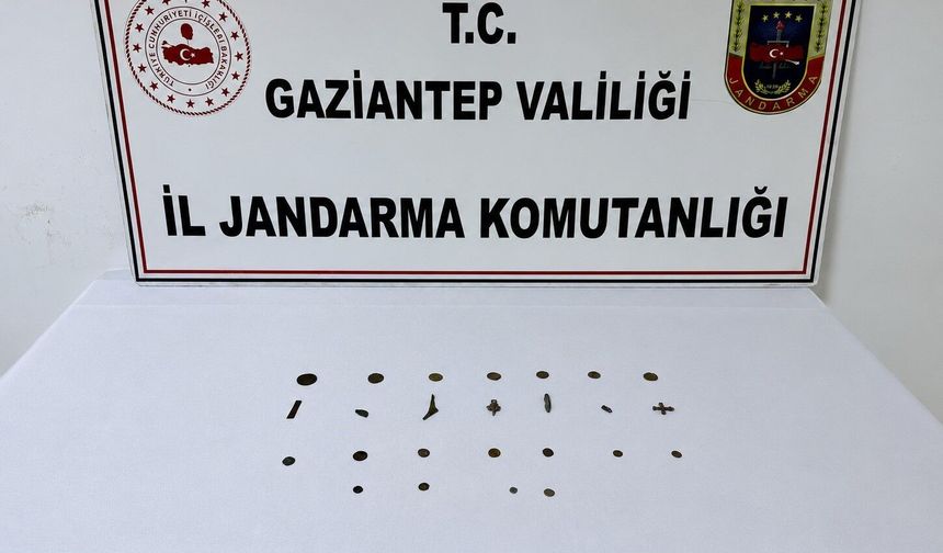Tarihi eserleri piyasaya sürecekti, jandarmaya yakalandı