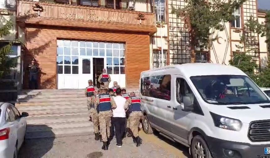 Hayvan satışı vaadiyle dolandırıcılık yapan şebeke çökertildi