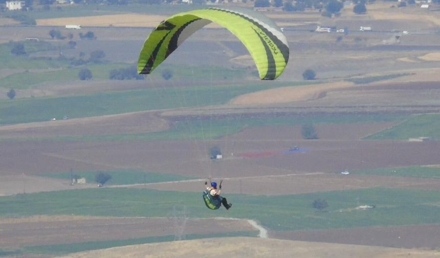 Gaziantep'te yamaç paraşütü kazası ucuz atlatıldı