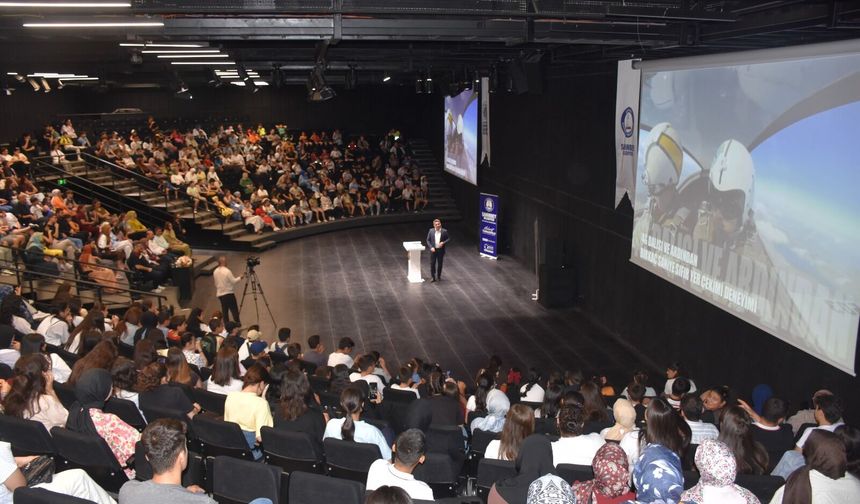 Gaziantep'te öğrenciler evrenin sırlarını bilimle keşfetti