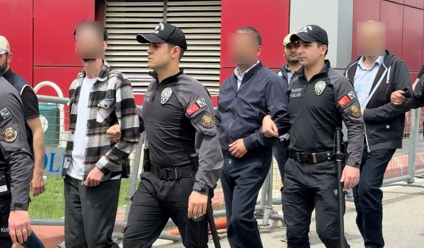 FETÖ davasında sanıklardan peş peşe savunma