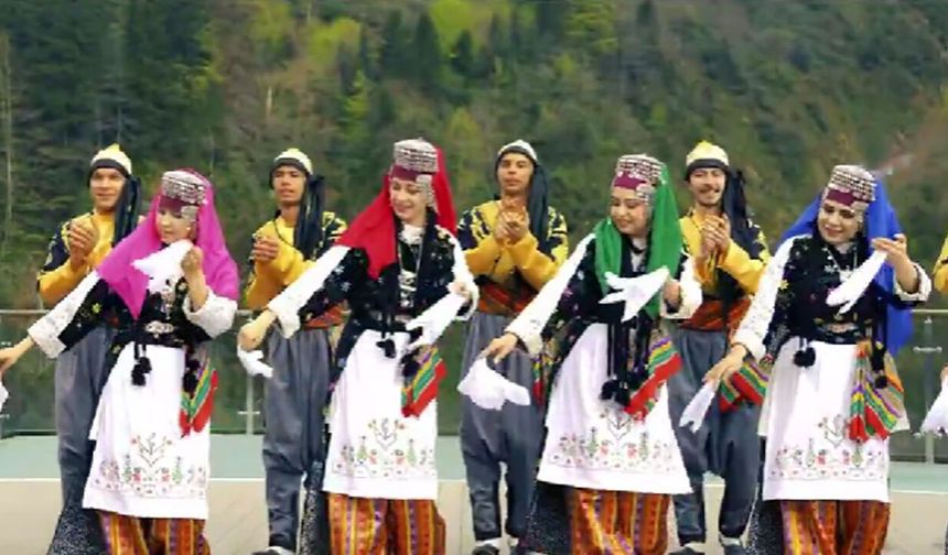 Gaziantep ve Rize türküleri aynı eserde buluştu