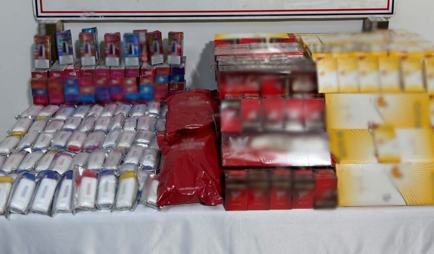 Gaziantep'te 1,1 milyon TL'lik kaçak ürün ele geçirildi