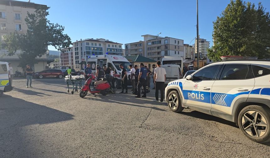 Gaziantep'te otomobil ile motosiklet çarpıştı