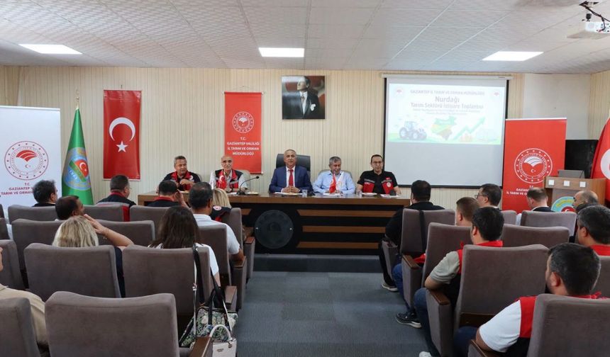 Tarımın sorunları üreticilerle masaya yatırıldı