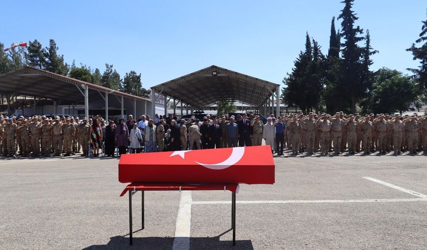 Uzman Çavuş Selçuk Topaloğlu son yolculuğuna uğurlandı
