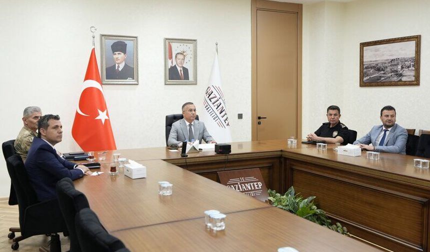 Vali Kemal Çeber Spor Güvenliği Toplantısı'na katıldı