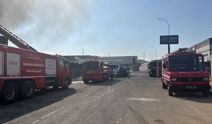 Gaziantep’te elyaf fabrikasında yangın