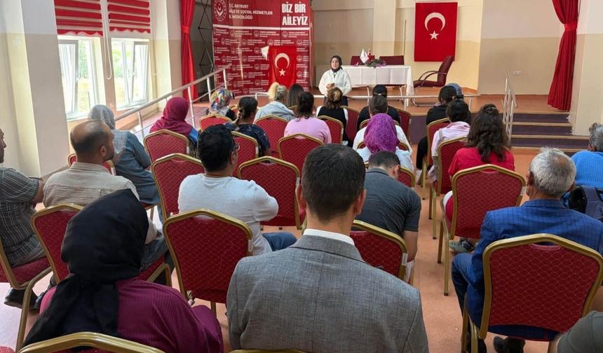 Özel vatandaşlara ve personele eğitim verildi