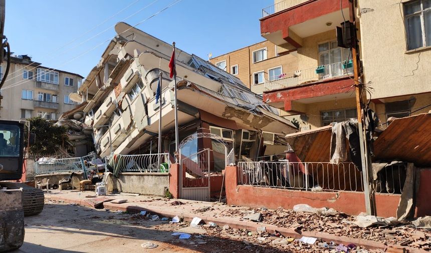 Burkay Güçyetmez’den deprem riski taşıyan yapılara denetim çağrısı